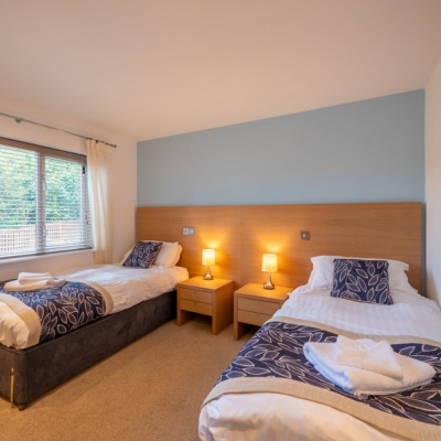 Twin bedroom