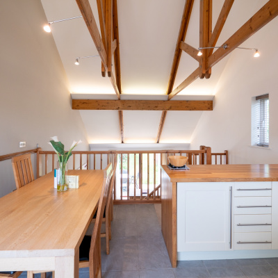 Upper mezzanine level dining space