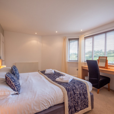 Emporer king sized bed master bedroom