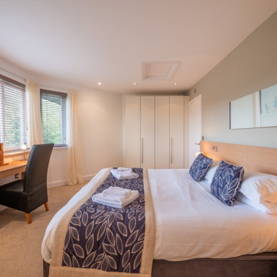 Emporer king sized bed master bedroom