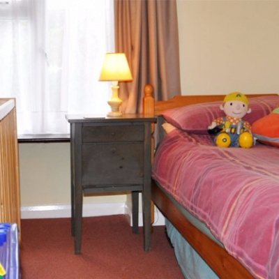Twin bedroom