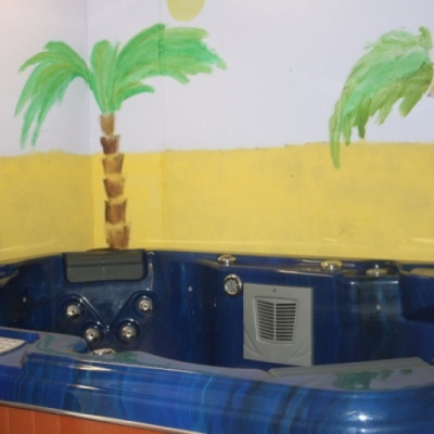 Hot Tub for 6