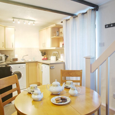 Kitchen/Dining area