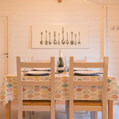 Dining area for four