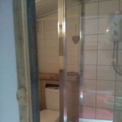 Shower room with toilet 