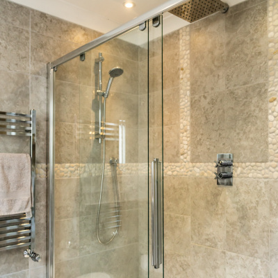 Luxury rain shower