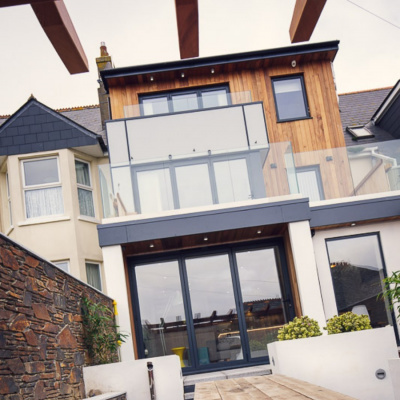 Hot tub and balconies with far reaching views of the town and sea