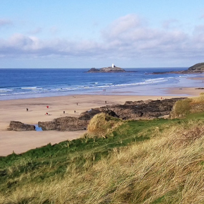 Gwithian buge.. huge.. sandy... and only an 8 minute drive away!