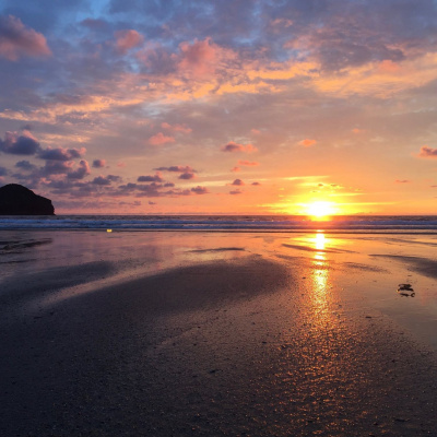 Trebarwith Strand, only 5 miles away