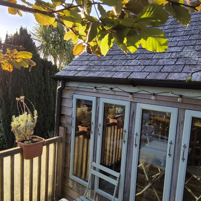 Main entrance and balcony