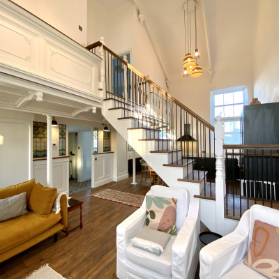 Downstairs kitchen / lounge area