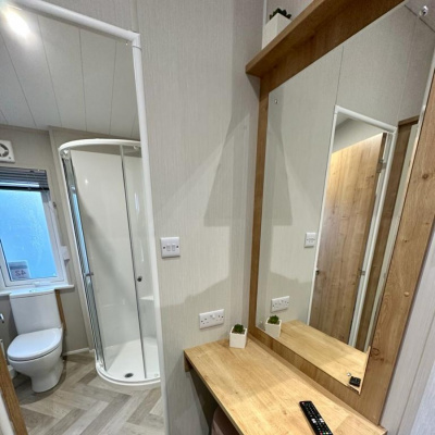 Ensuite bathroom