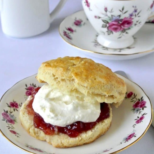 best-places-for-a-cornish-cream-tea-in-cornwall-select-cornwall