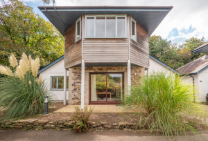 C:\fakepath\734 croft cottage exterior l copy