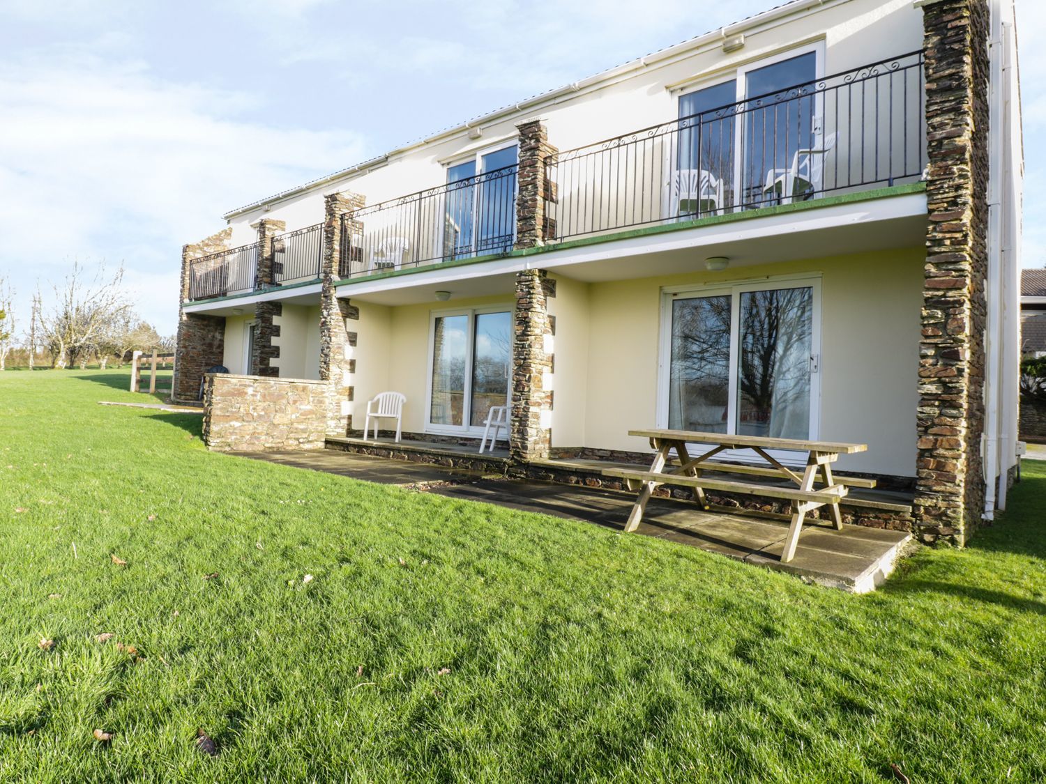 Oak Cottage - Holiday House in Newquay | Select Cornwall